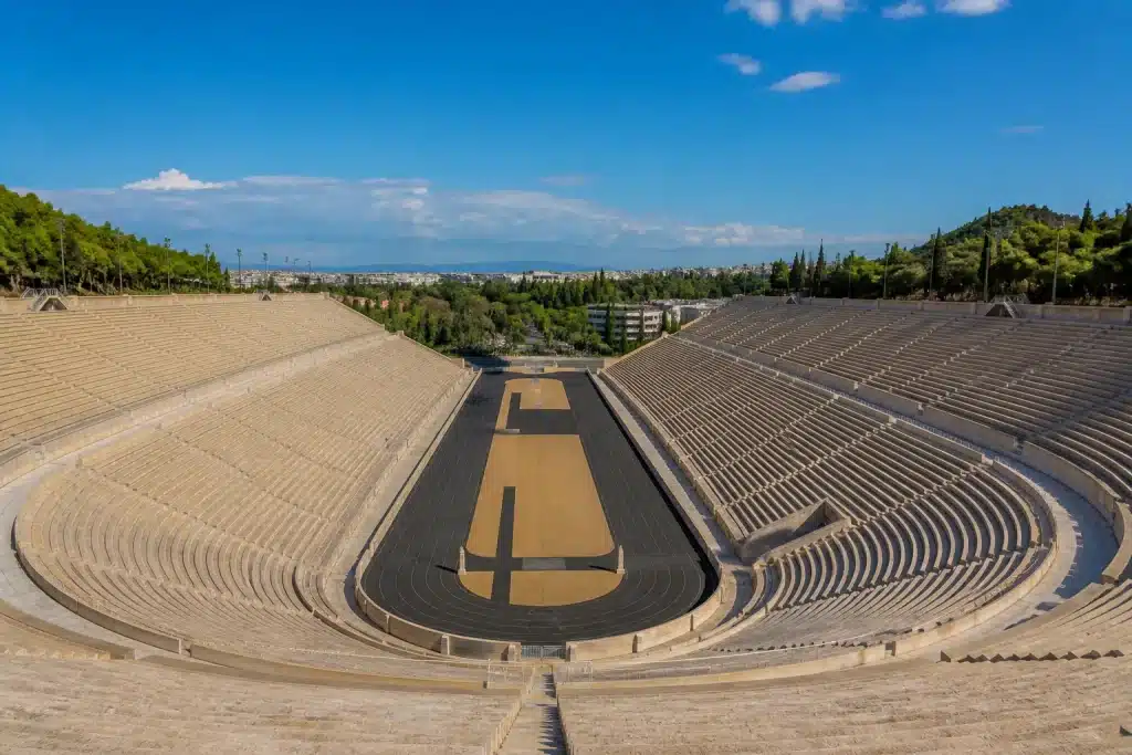Stades olympiques athéniens avec chiffres financiers affichés